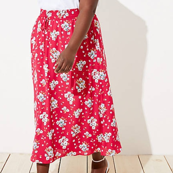 LOFT Dresses & Skirts - LOFT Plus Floral Smocked Maxi Skirt 🍒NWT🍒